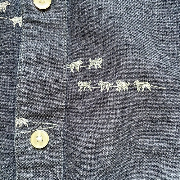 Dogsled graphic button front - Picture 3 of 3